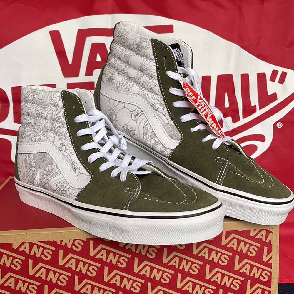 Vans Sk8-Hi
Desert Skulls Grape Leaf/
VN0A32QGRQV
Men’s sneakers - Picture 5 of 16